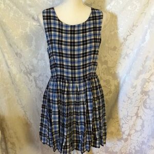 Jumper sleeveless dress